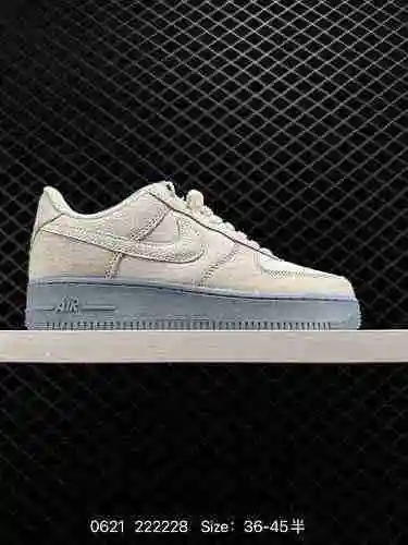 4 Nike Air Force Low Air Force One zapatilla casual de caña baja. El rendimiento de amortiguación su