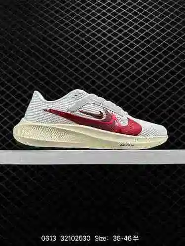 Se encuentran disponibles 5 zapatillas para correr profesionales Nike Air Zoom Winflo + 4 de aterriz