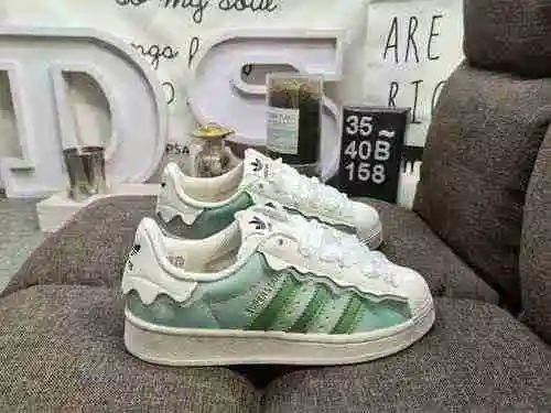 158D Auténtico estilo de diosa Adidas Clover Originals Superstar" Steamed Milk/Face" Shell