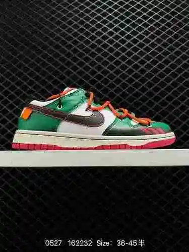 6 Futura x Nike Dunk Low SB Co. Zapato de skate con correa deconstruida Este par de sistema de cordo