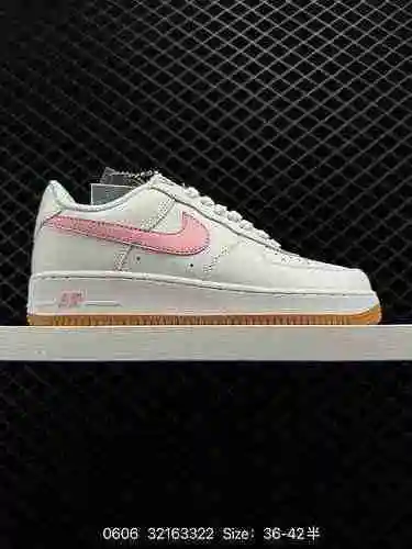 Zapatilla casual Nike Air Force Low con gancho en polvo blanco Air Force One de caña baja. El rendim