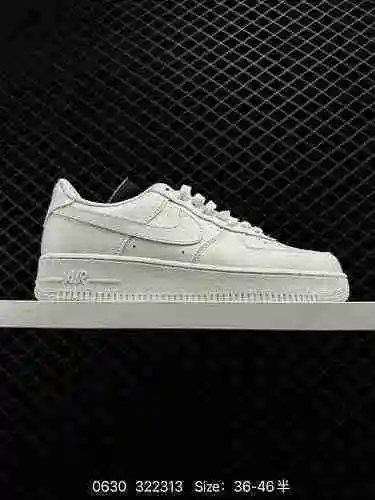 65 Nike Air Force Low Air Force One zapatilla casual de caña baja. El rendimiento de amortiguación s