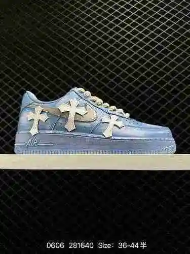 2 zapatos bajos Air Force NK Air Force hechos a mano Chrome Hearts Air Force One personalizados. Los