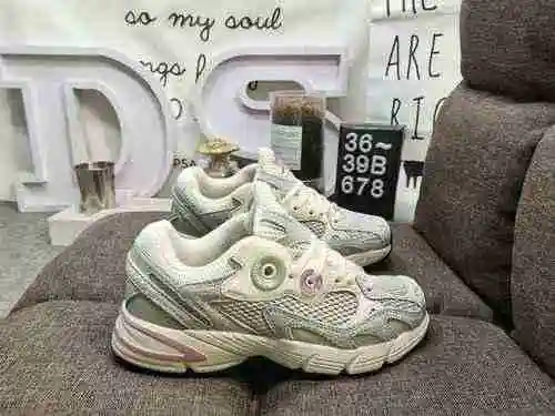 El zapato ASIR retro de una sola pieza Astir original de 678 Dadidas está inspirado en los estilos d