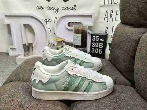 305D Auténtico estilo de diosa de primavera 2022ss, Adidas Clover Originals Superstar" Steamed 