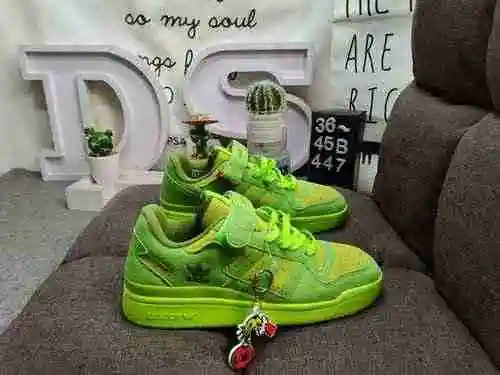 447D Versión surcoreana de Liancheng Puerto Rico's Ghost Musician Bad Bunny x Adidas Forum Buckle Lo
