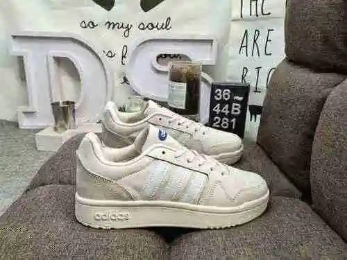 281 Dadidad Courtbeat zapatos de tabla casual. Esta zapatilla de estilo de vida está inspirada en la