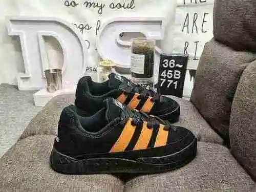 El grandioso diseño japonés y coreano de los zapatos panda del equipo 771 Dadidas no choca con la ap