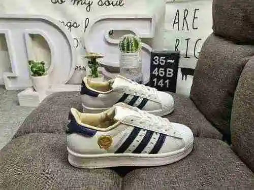 141DAdidas Clover Originals Superstar Shell Head Zapatos deportivos clásicos, versátiles e informale