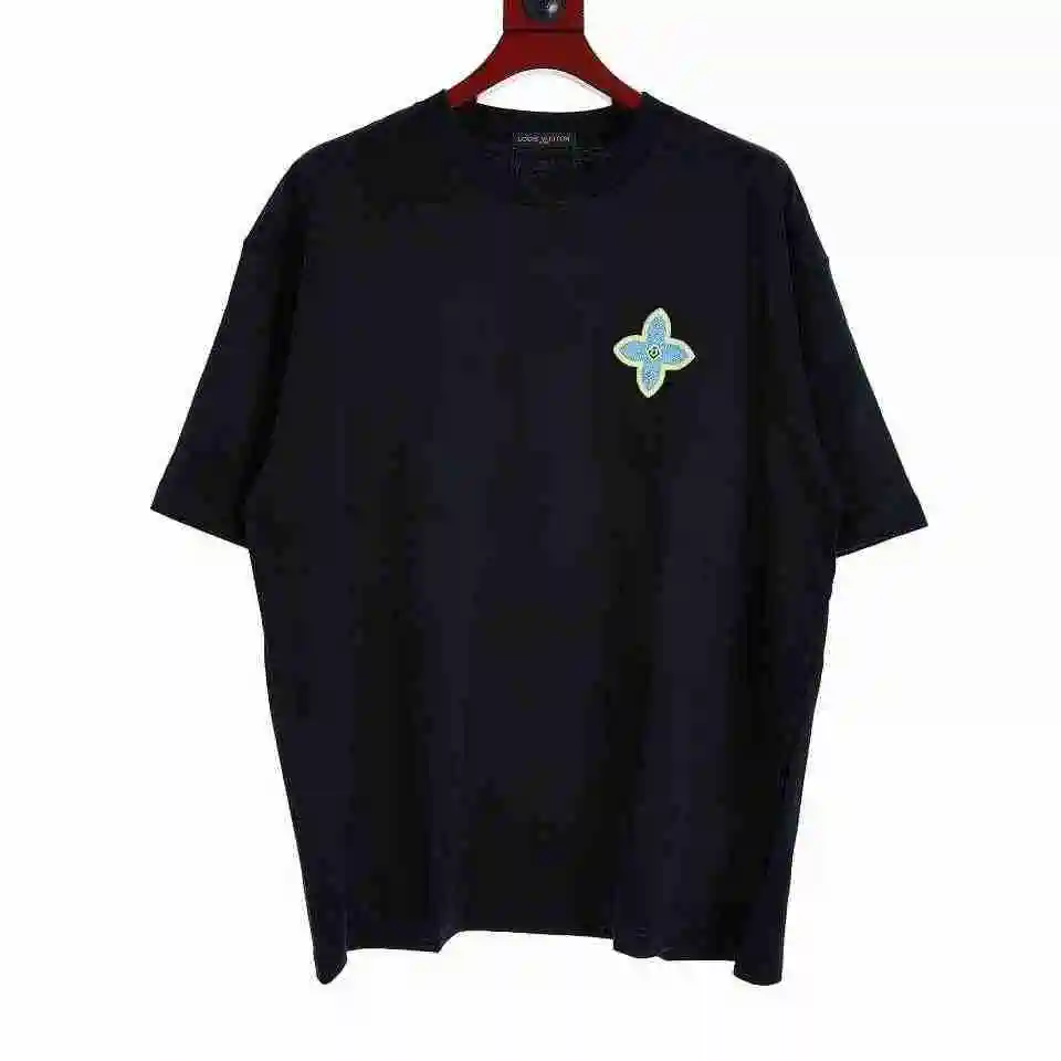 Camiseta manga corta bordado flores cruzadas</span>