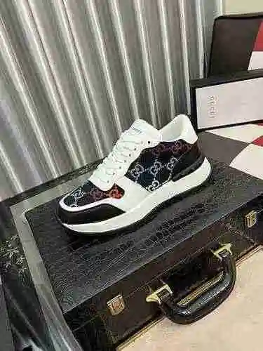 Código de zapato de hombre GUCCI: 0630B60 Talla: 38-44