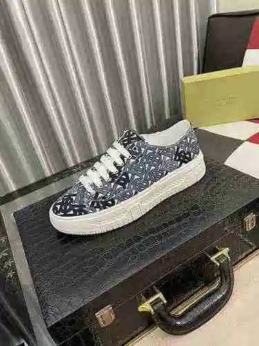 Zapato Burberry Hombre Código: 0630B20 Talla: 38-44