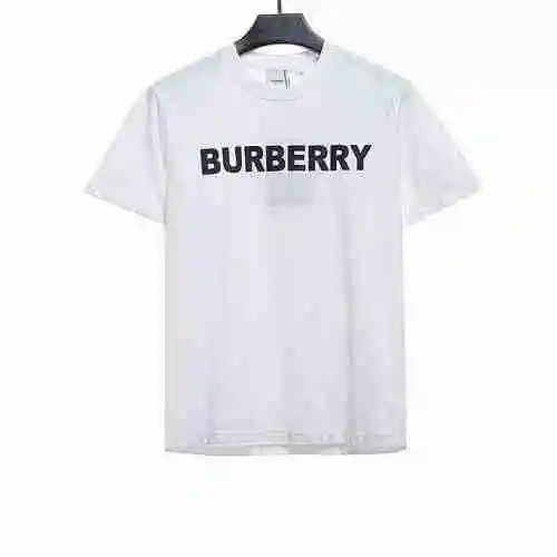 Burberry Classic manga corta con estampado de letras de una hilera</span>