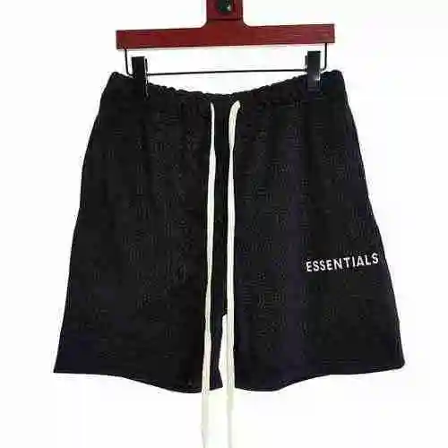 Pantalón corto Essential de malla con doble hilo</span>