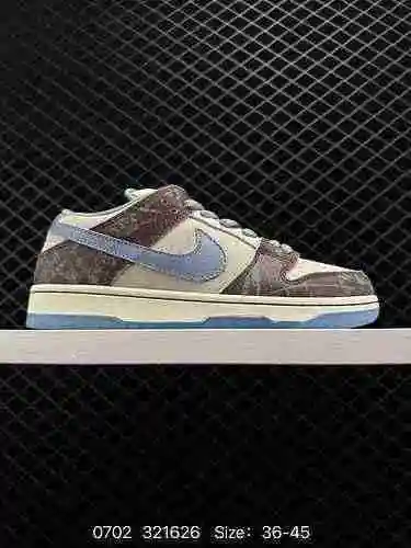 3 Crenshaw Skate Club x Nike SB Dunk Low El fondo hawaiano de color burdeos y la textura verde menta