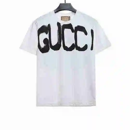 Gucci co nombra a Balenciaga manga corta con estampado directo jet</span>