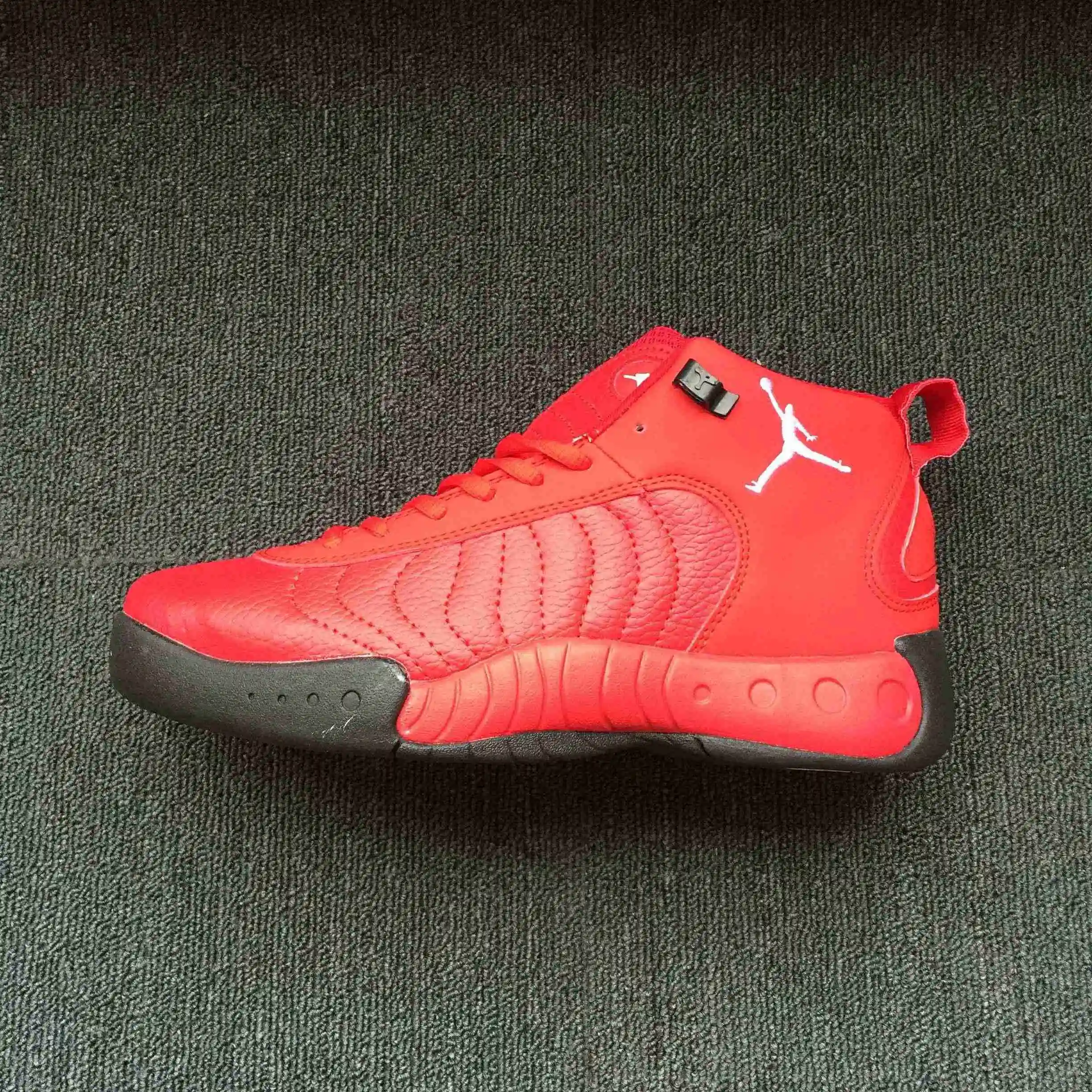 AJ12.5公牛红.webp