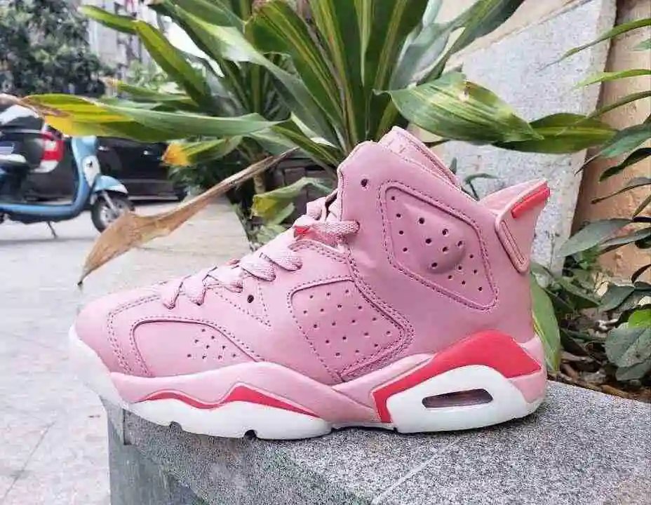 Air Jordan 6 “Tinker” 樱花粉女鞋36--40 (1).webp