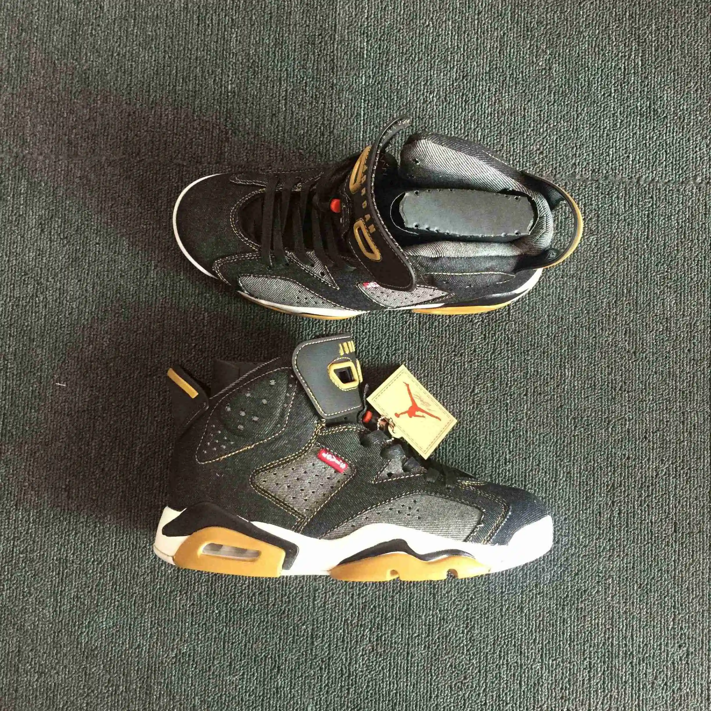 Levi’s x Air Jordan 6 黑牛仔5.webp