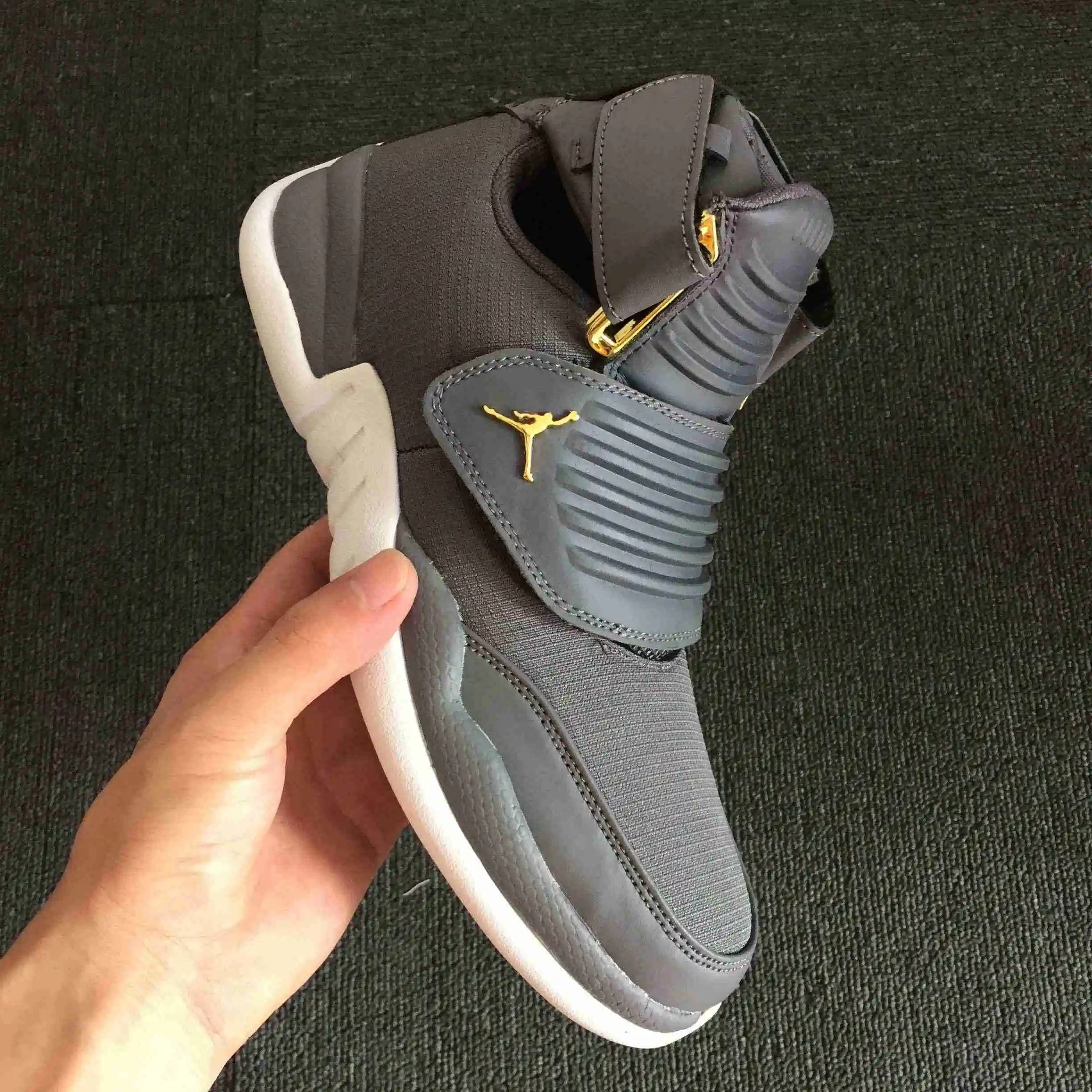 JORDAN  GENERATION 23 (14).webp