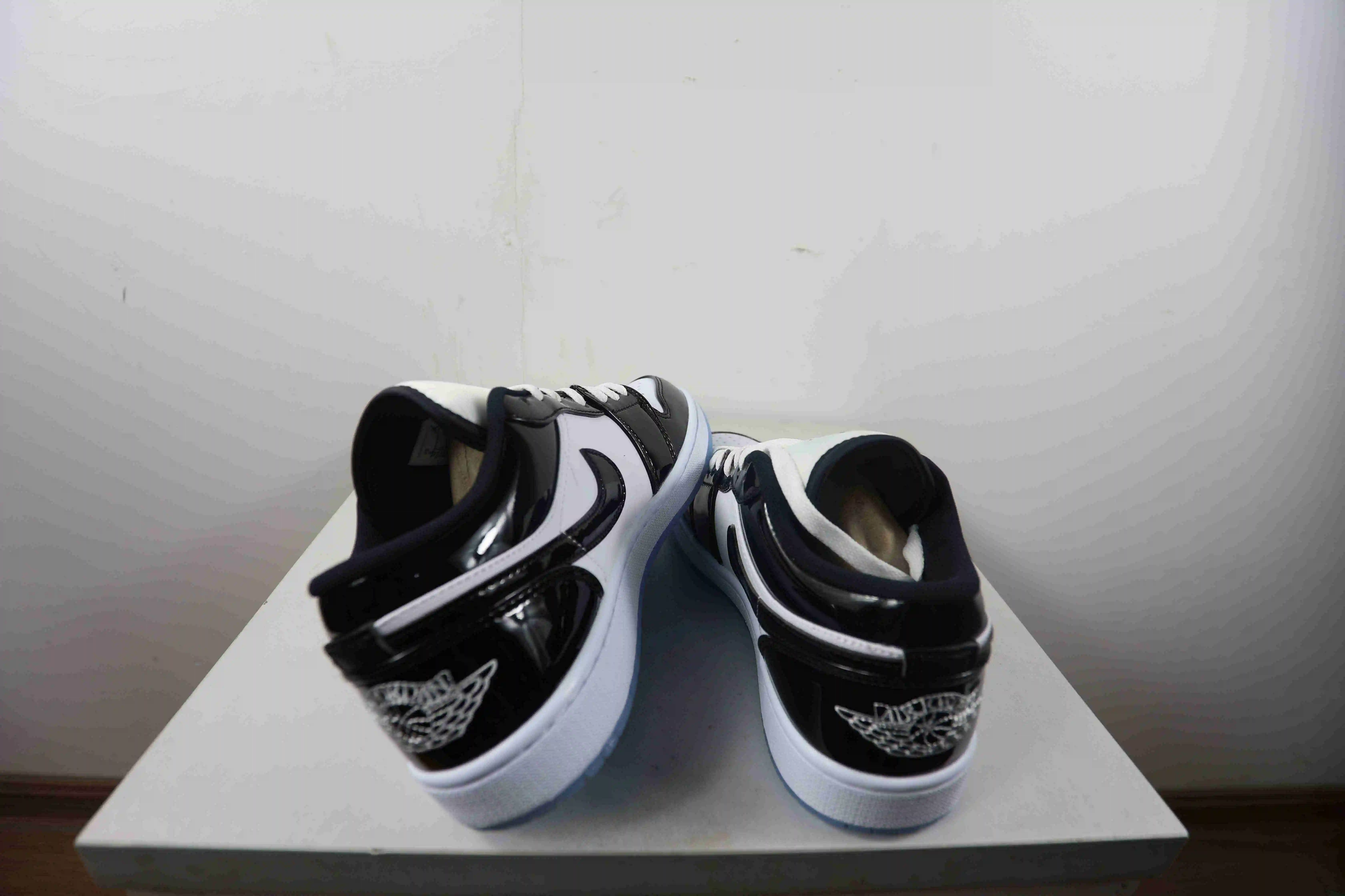 漆皮黑白36-46