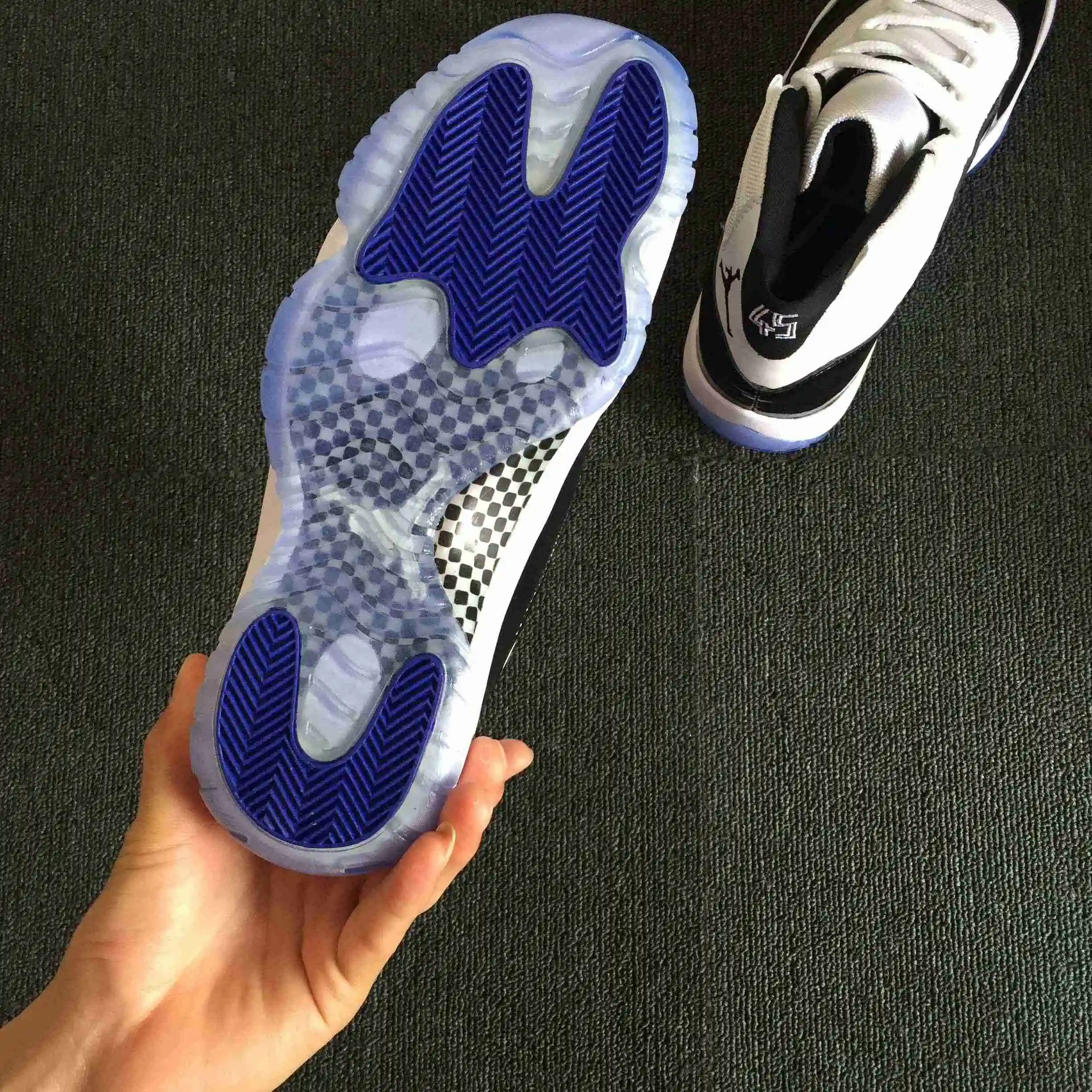 Air Jordan 11 “Concord” 027.webp