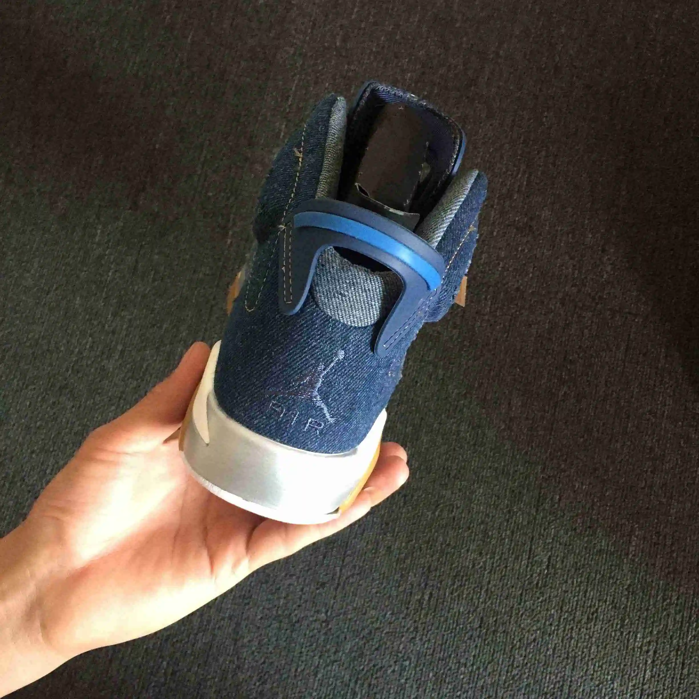 Levi’s x Air Jordan 6 牛仔蓝11.webp