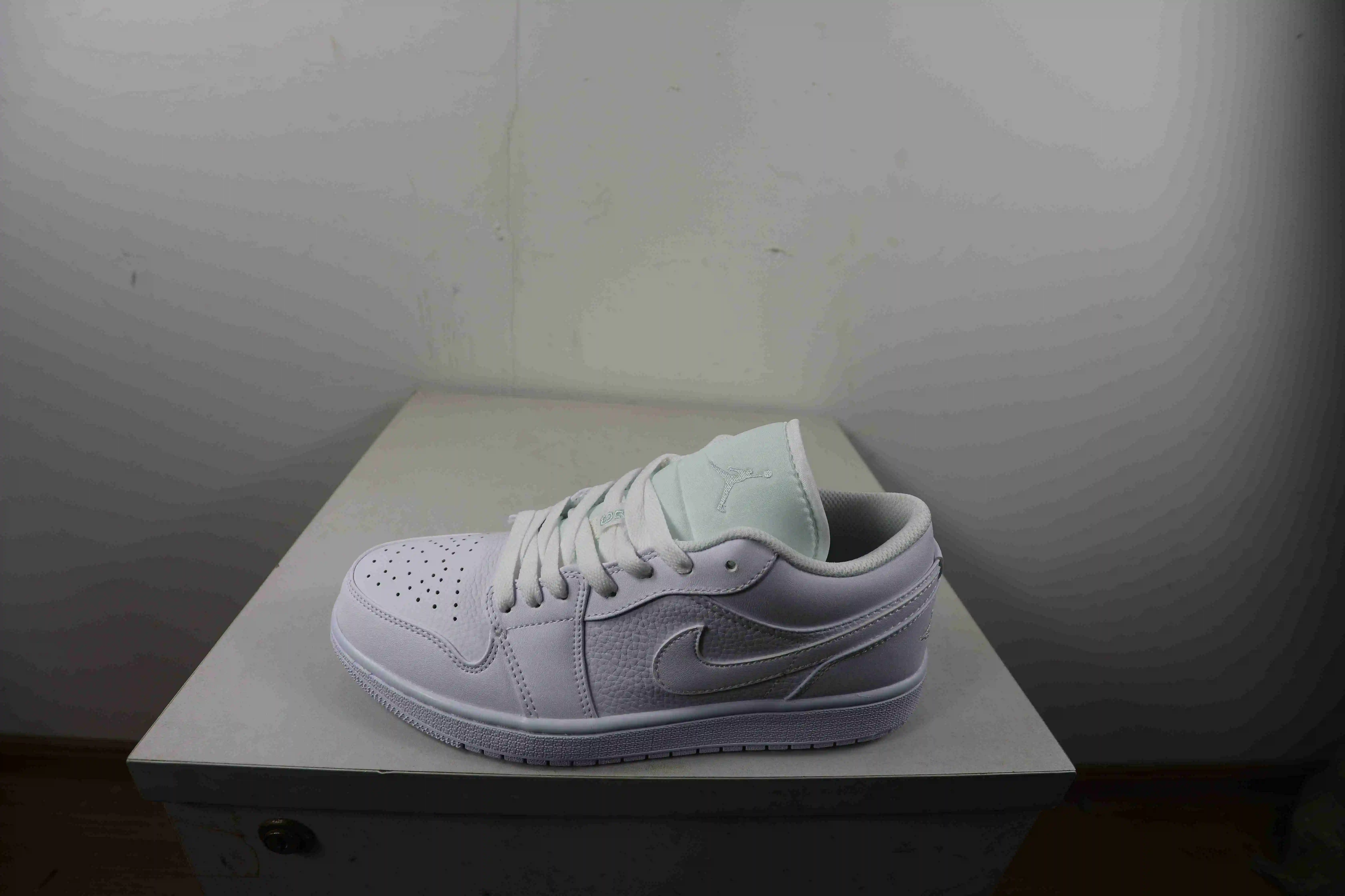 纯白36-46