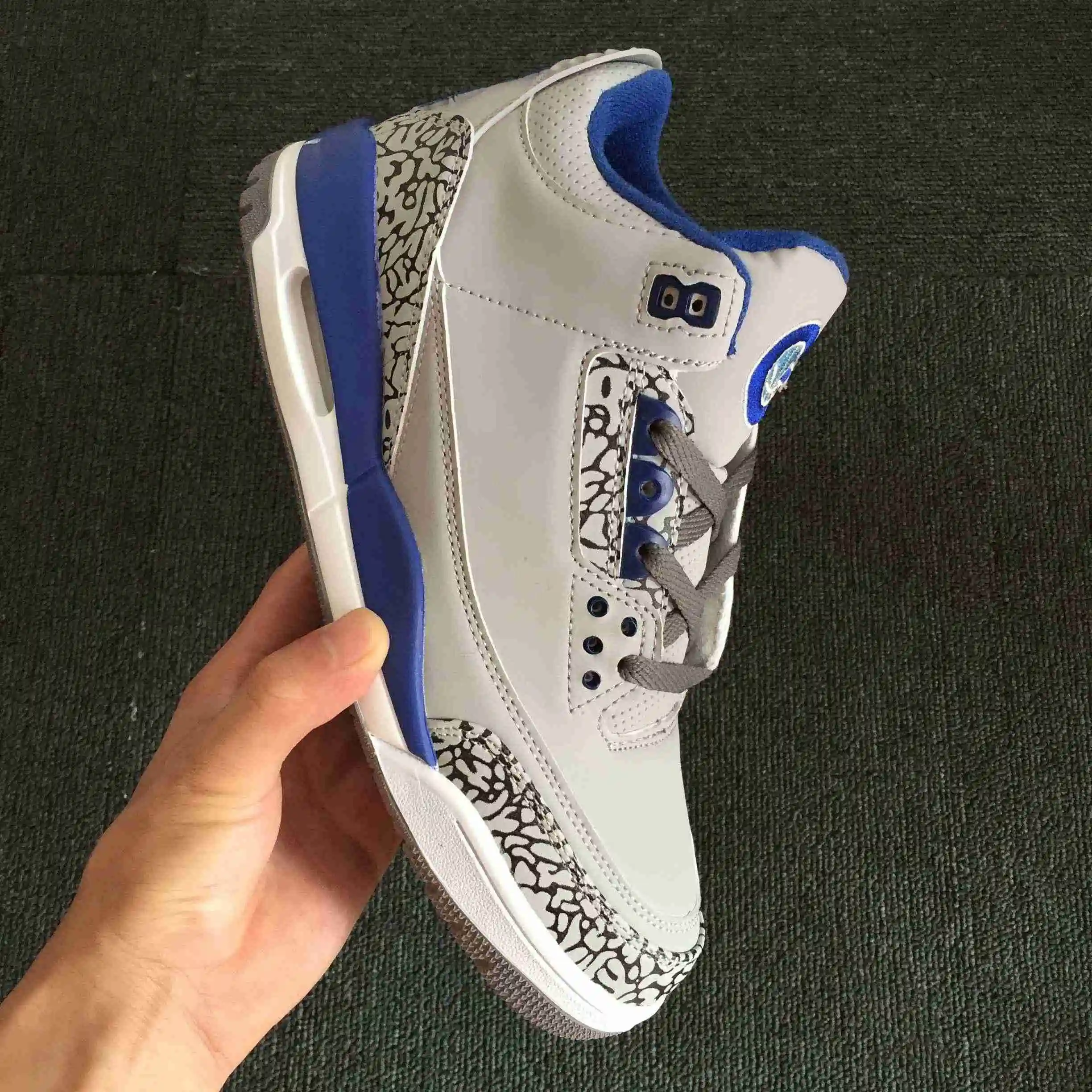 AJ3灰兰.webp