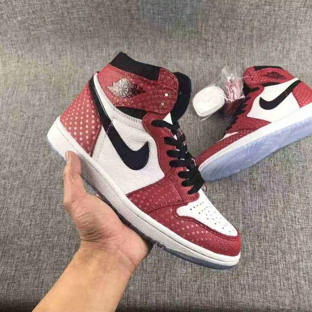 Air Jordan 1 芝加哥 40 40.5 41 42 42.5 43 44 44.5 45 46 47.6 (6).webp