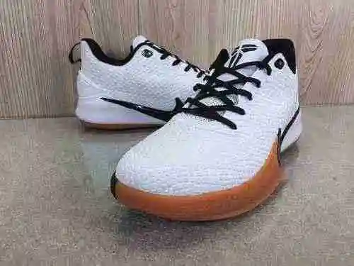 Kobe Mamba Blanco Negro Caucho 40-46