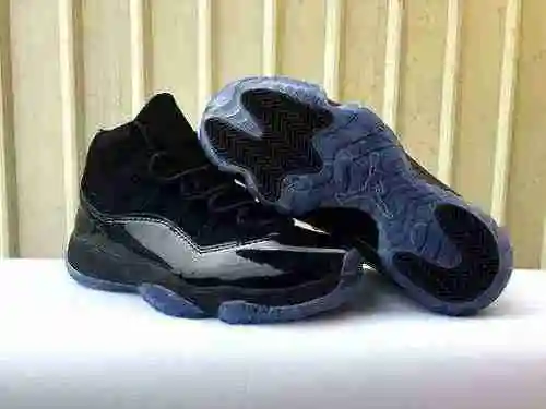 Air Jordan 11 Apagón 41-47