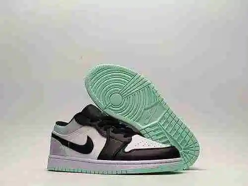 AJ1 D Tiffany 36-46 con media talla