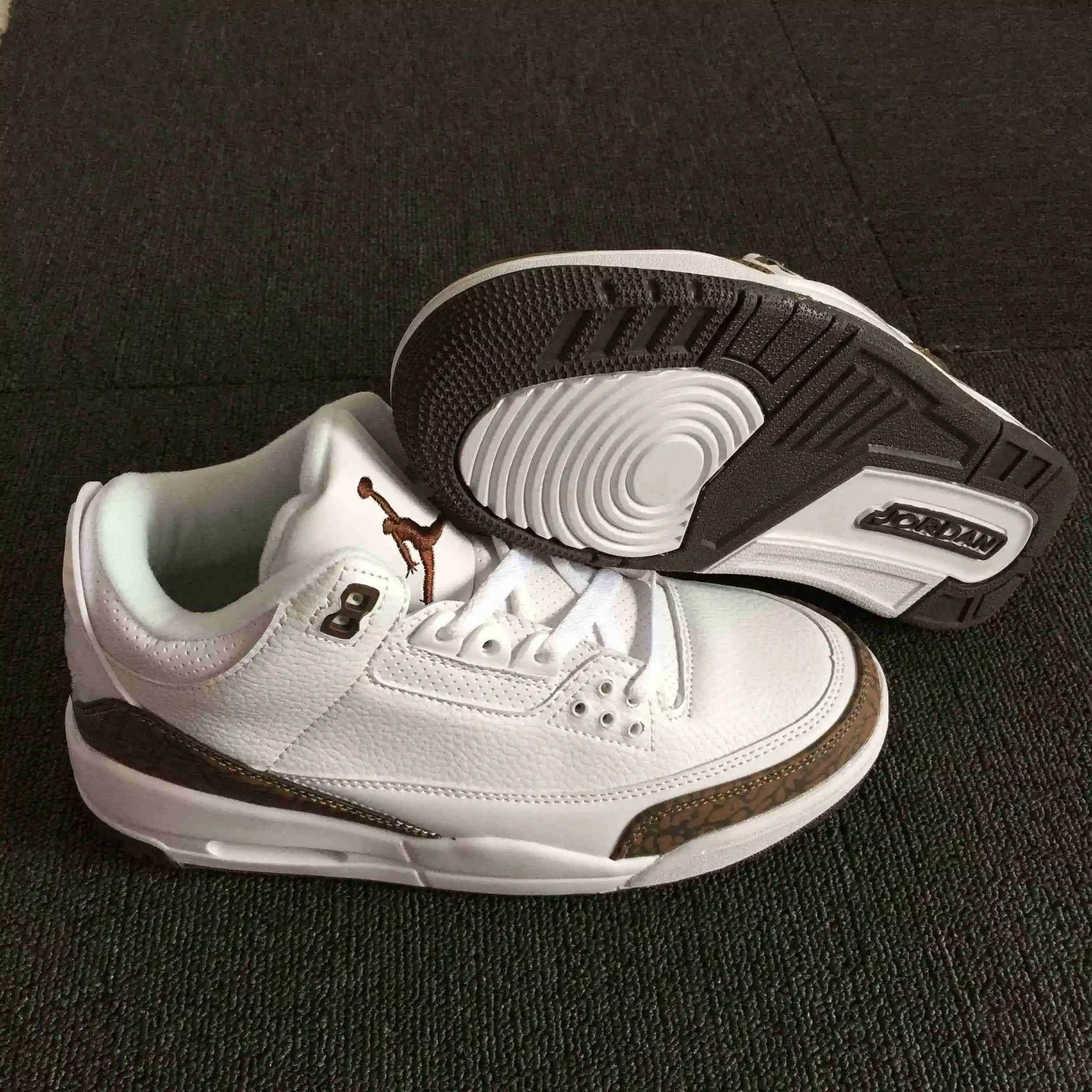 AJ3白棕色6.webp
