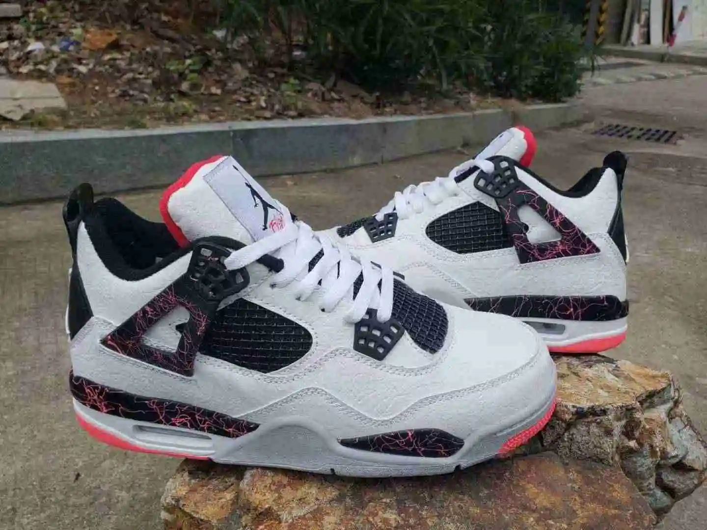 AJ4手搞2.webp