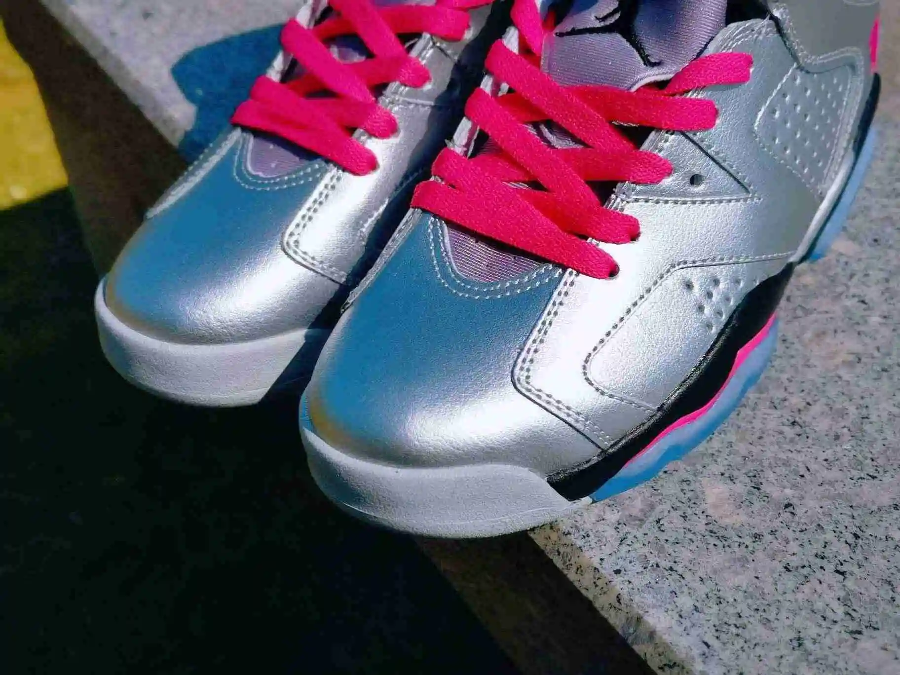 Air Jordan 6  情人节女鞋36 36.5 37.5 38 38.5 39 40 41 42 43 (5).webp
