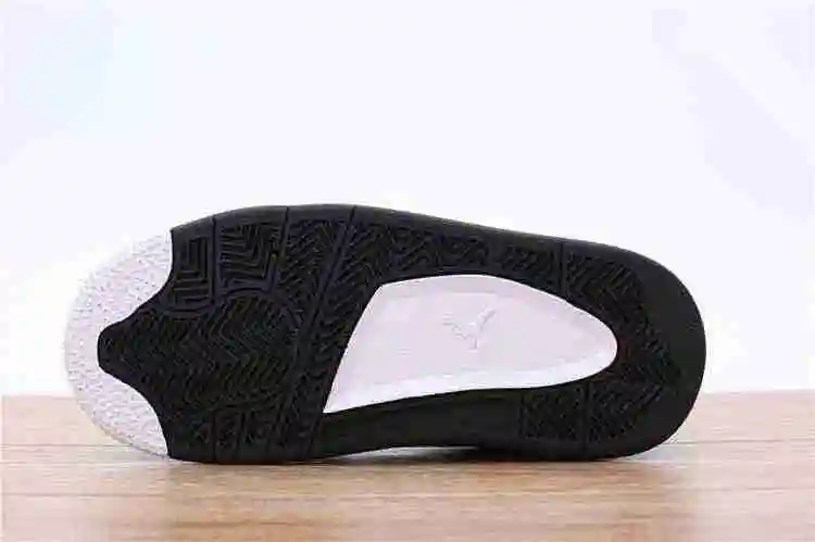黑白3.webp