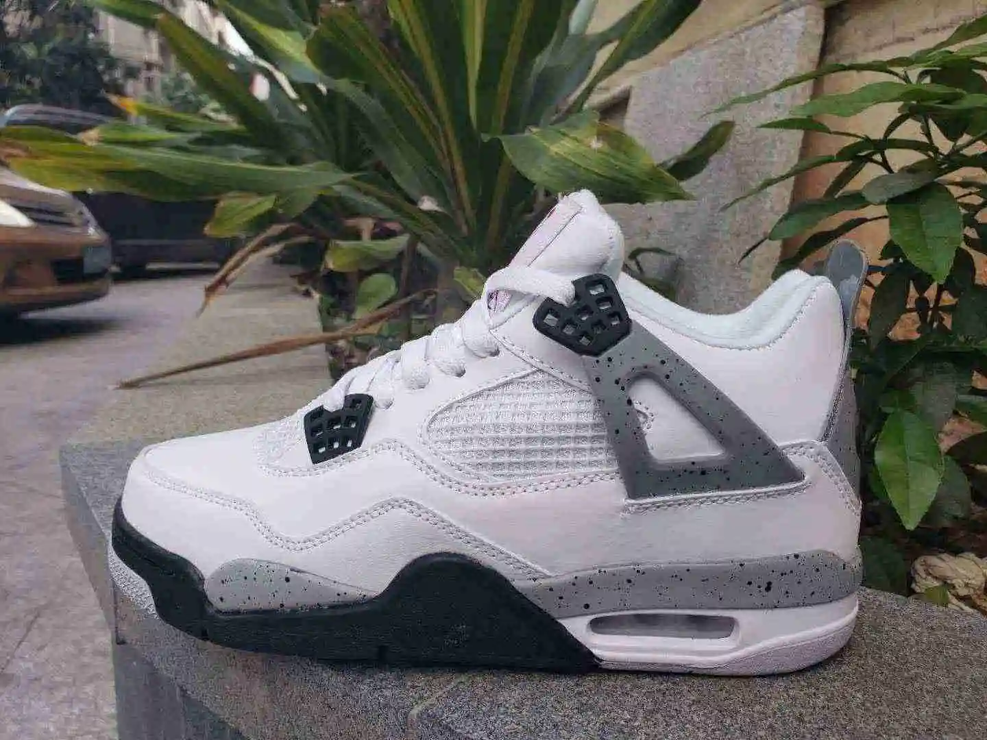 AJ4白水泥NIKE 40---47 (5).webp