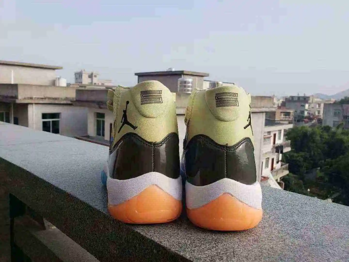 AJ11七彩3.webp