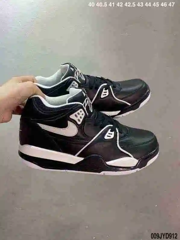 652-8 黑白 40-47
