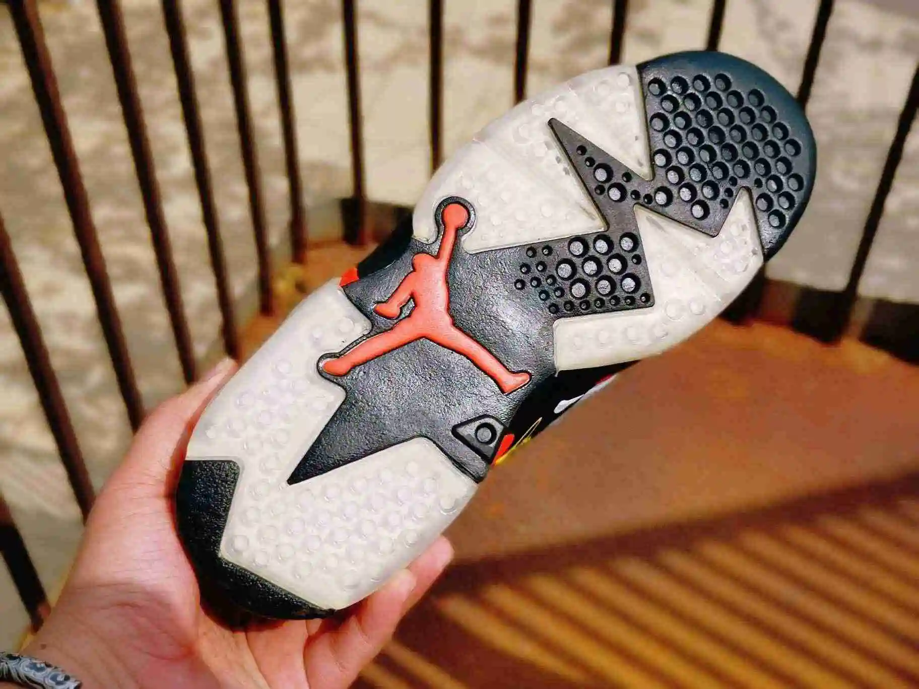 Air Jordan 6 3M炫彩泼墨 36-----47带半吗 (2).webp