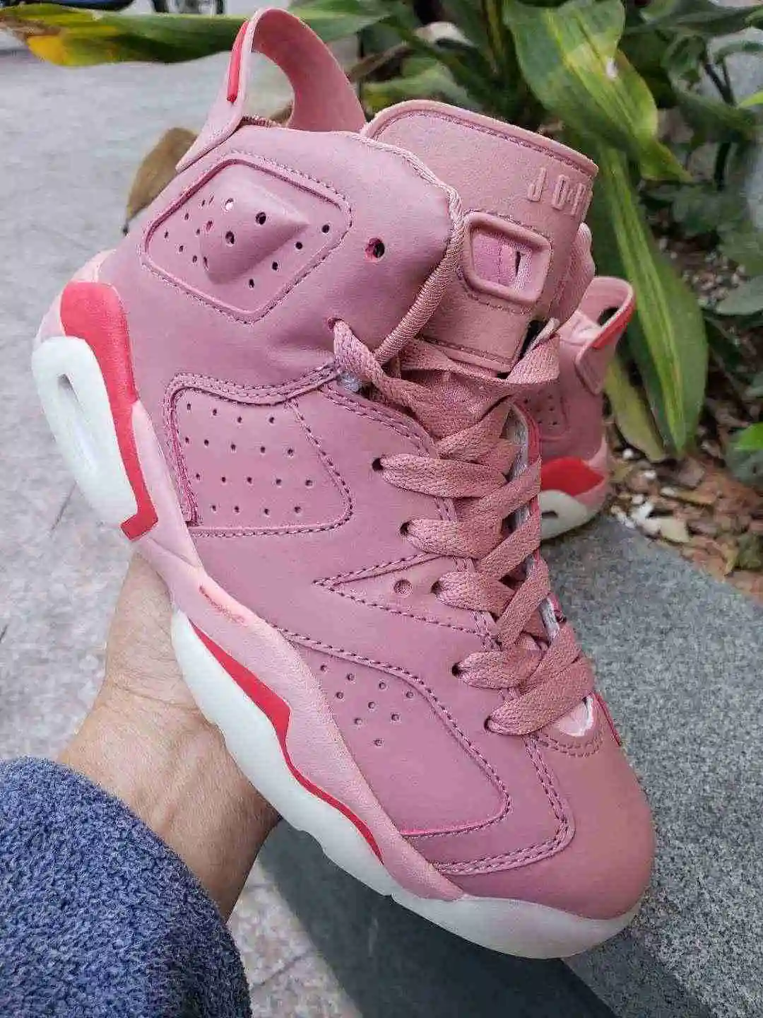 Air Jordan 6 “Tinker” 樱花粉女鞋36--40 (4).webp