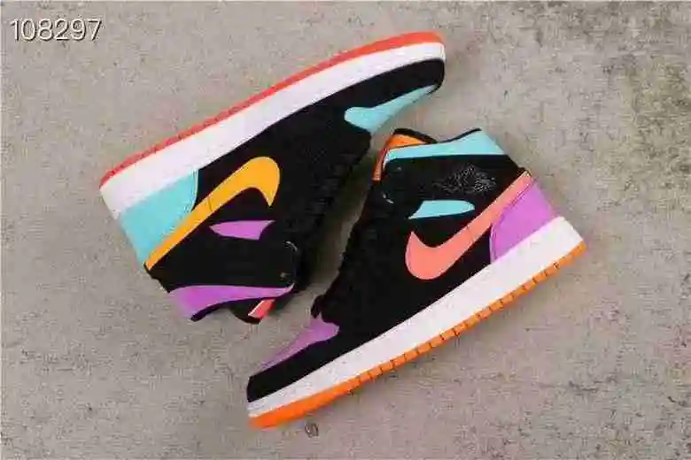 Air Jordan 1 LOW 乔1中帮黑鸳鸯彩勾  (6).webp