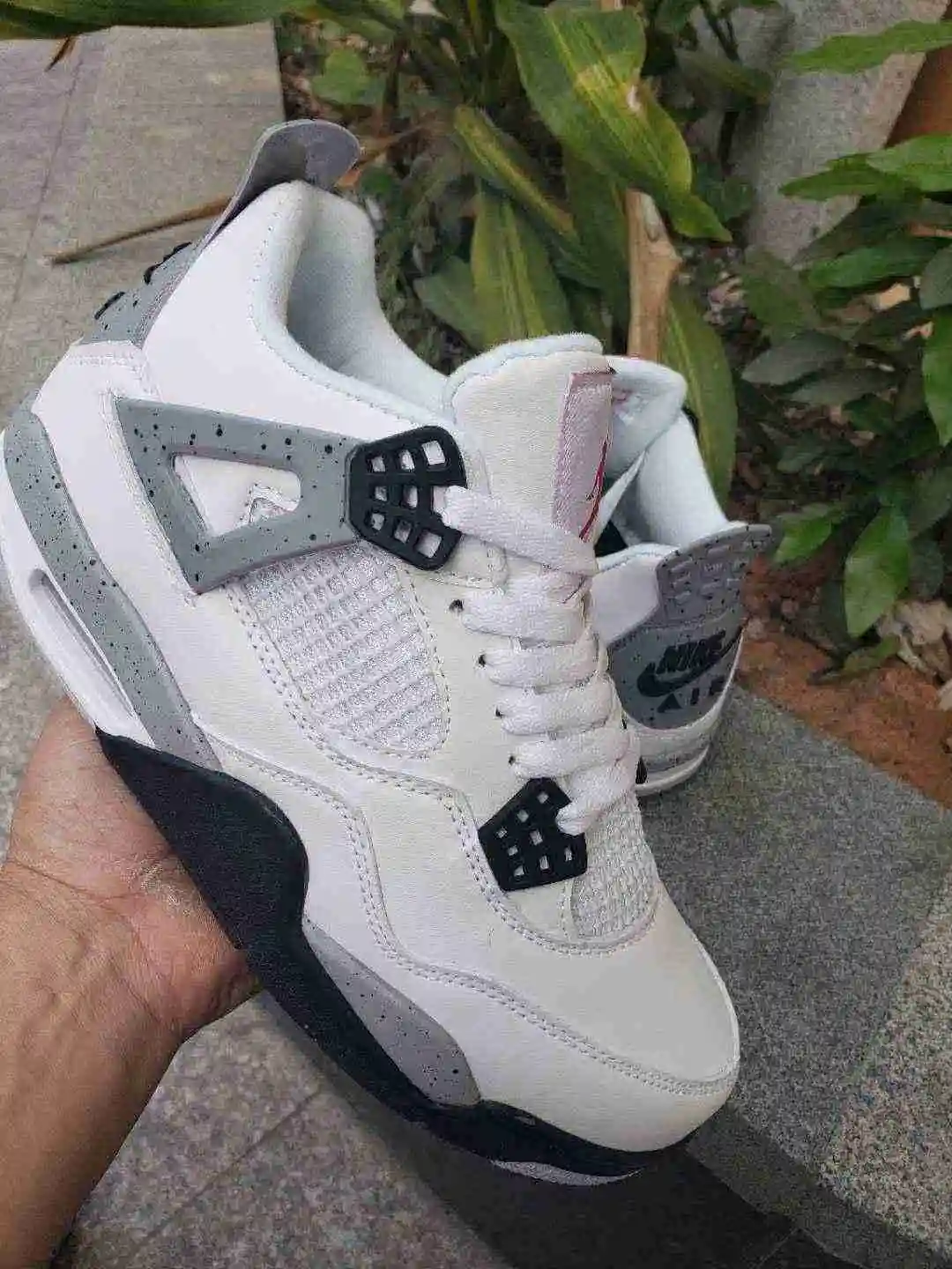 AJ4白水泥NIKE 40---47 (2).webp