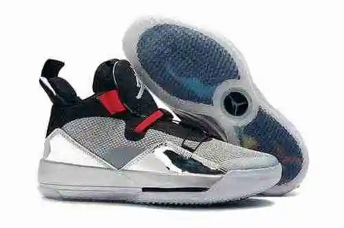 Se envía el nuevo esquema de color "Black Silver" de Jordan Dan 33