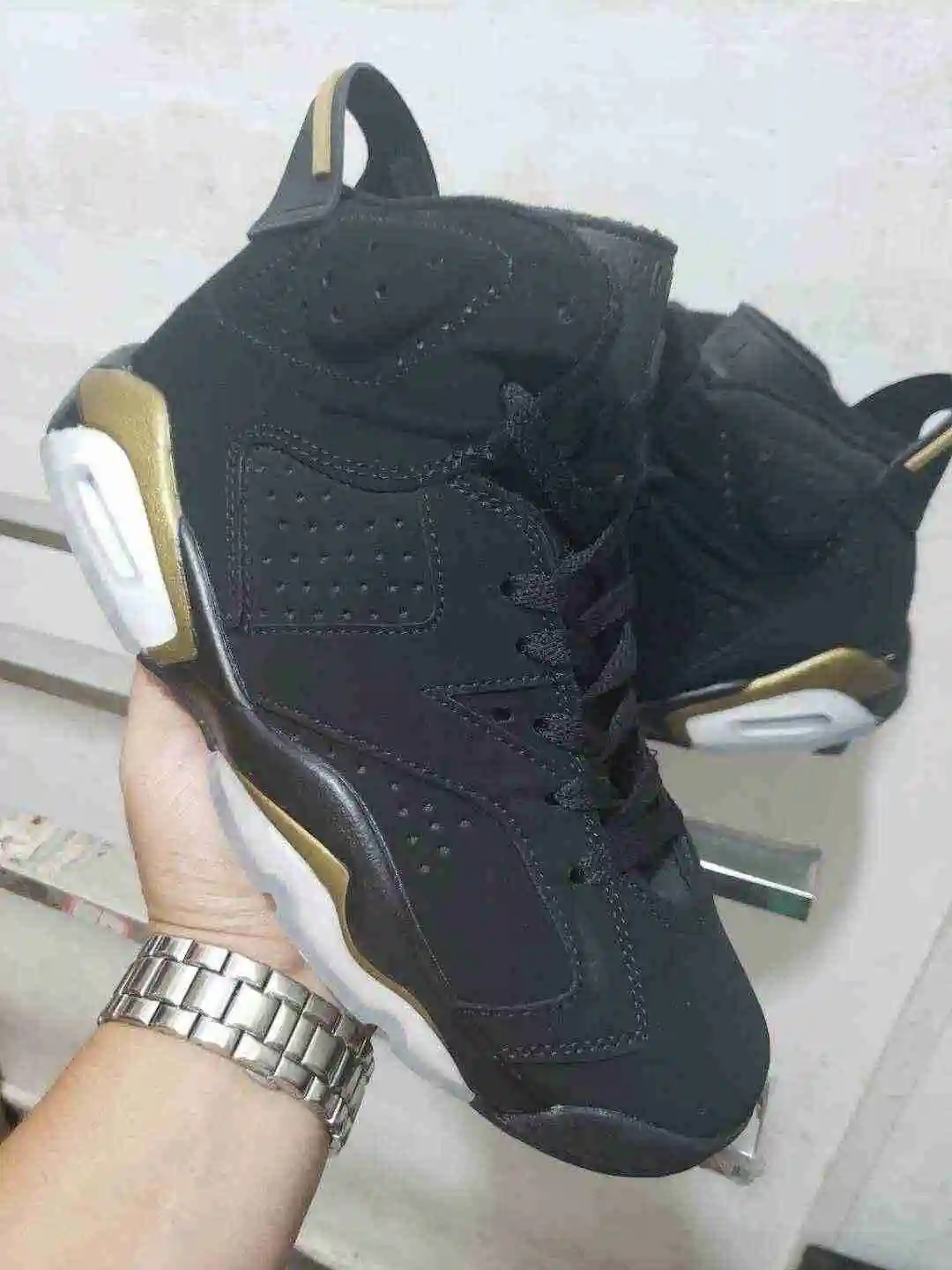 AJ6黑金.webp