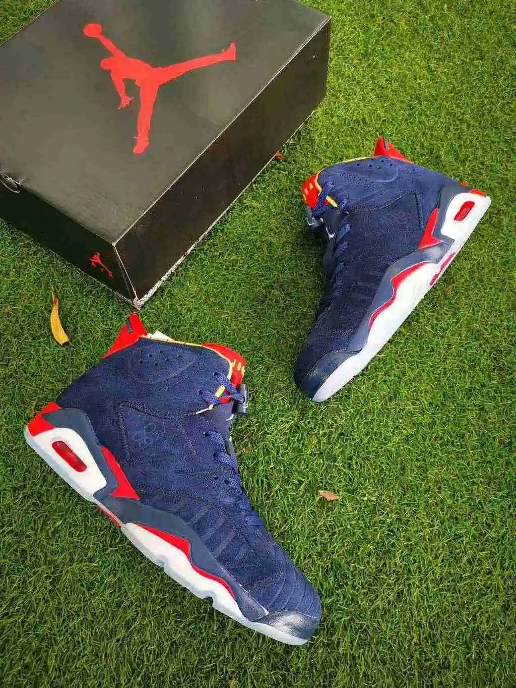 Air Jordan 6 慈善 (7).webp
