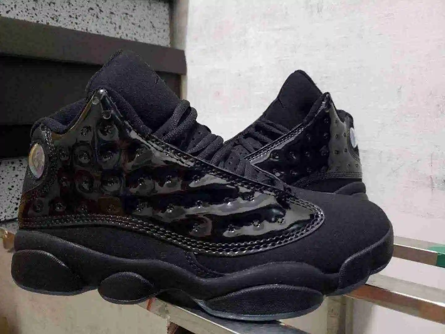 AJ13黑漆皮1.webp