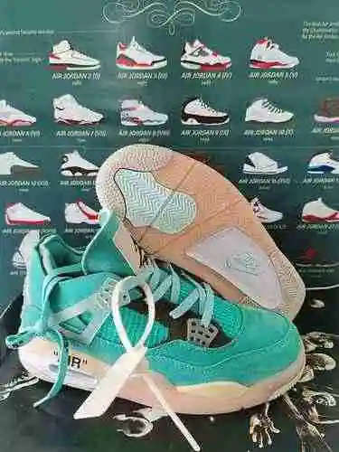 Marca Jordan 4 Co 40-47