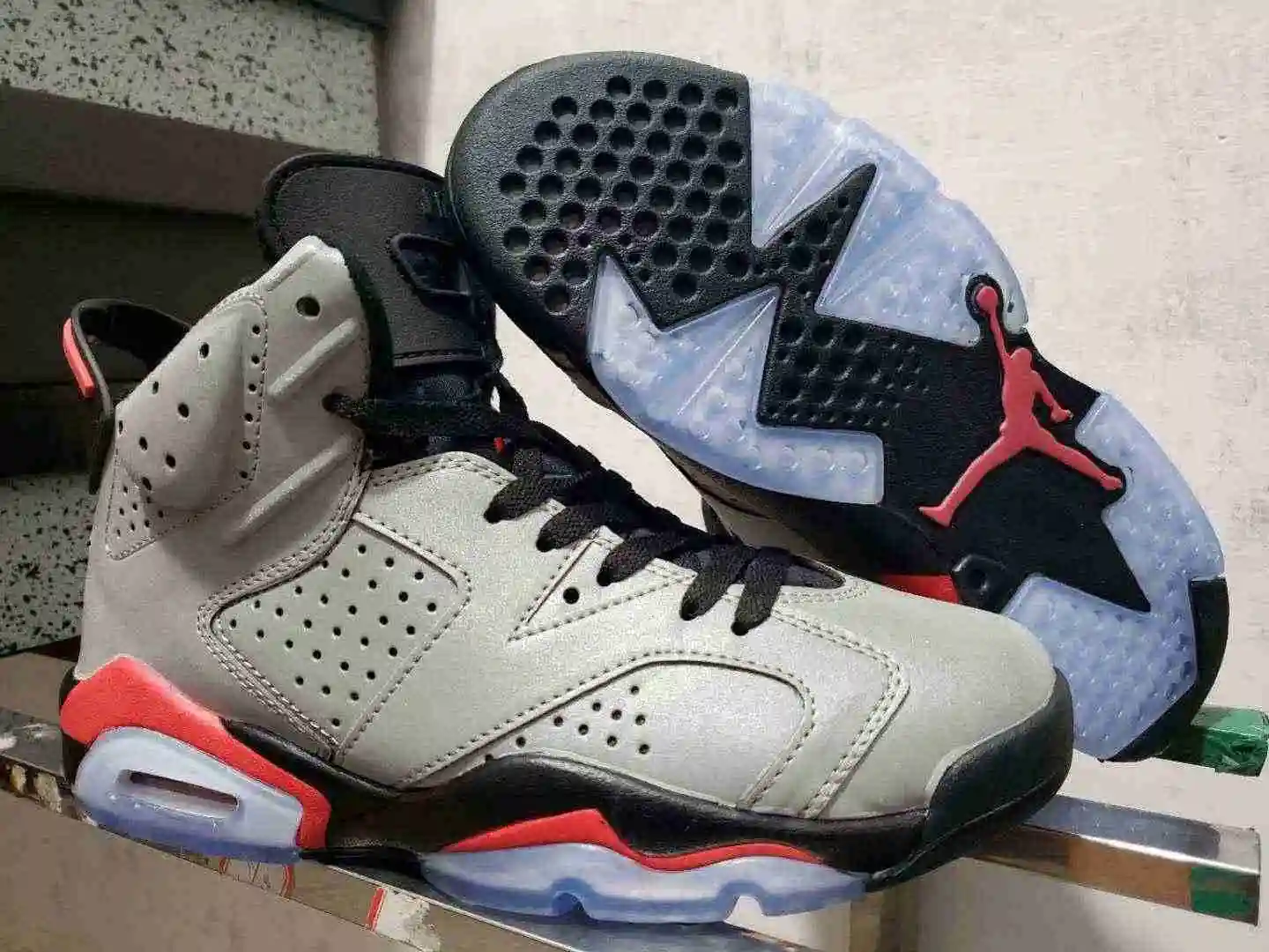 AJ6反光5.webp
